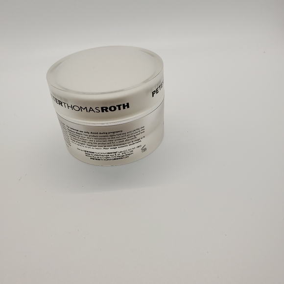 Peter Thomas Roth Un-Wrinkle Night Cream - Picture 6 of 8
